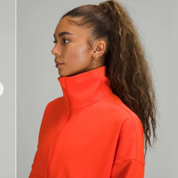 NWT Lululemon Cinched Hem Jacket Autumn Red Size
XS/S Anorak Cropped Windbreaker - Picture 8 of 13
